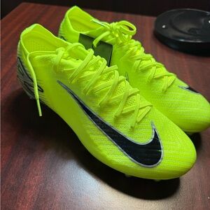 Nike Mercurial Superfly 10 Elite AG Mad Voltage Soccer Cleats HF7881-700 7.5 NEW